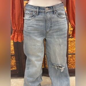 Of Luck Trendy Light Blue Boyfriend Jeans NWT Size 8